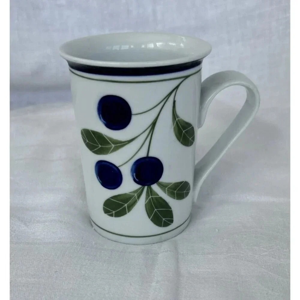 Dansk International Designs Mug Blue Berry Branch Green Leaves Coffee Tea Cup